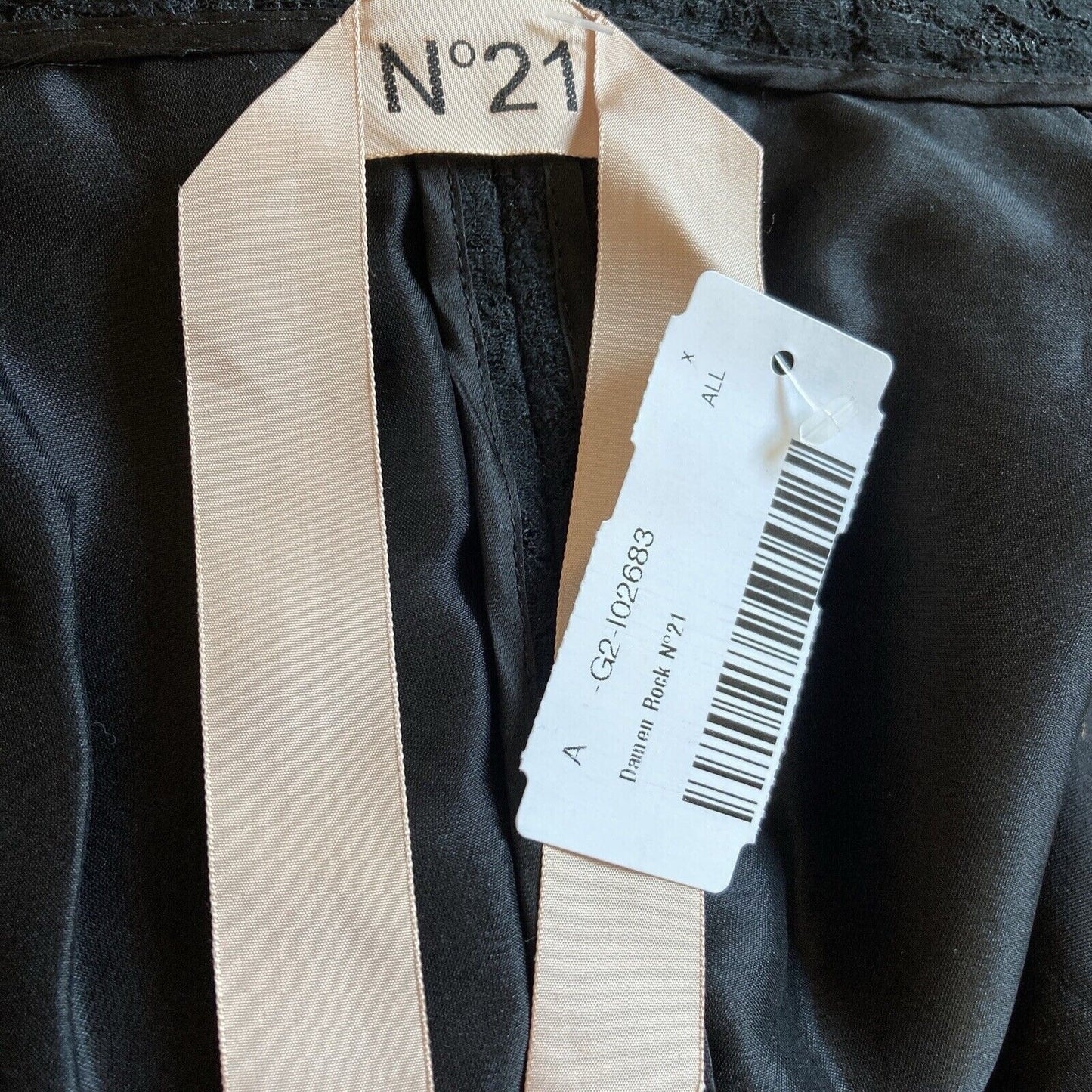 N°21 Lace Pencil Skirt – Size 38 / IT 44 – Black – Cotton & Polyamide
