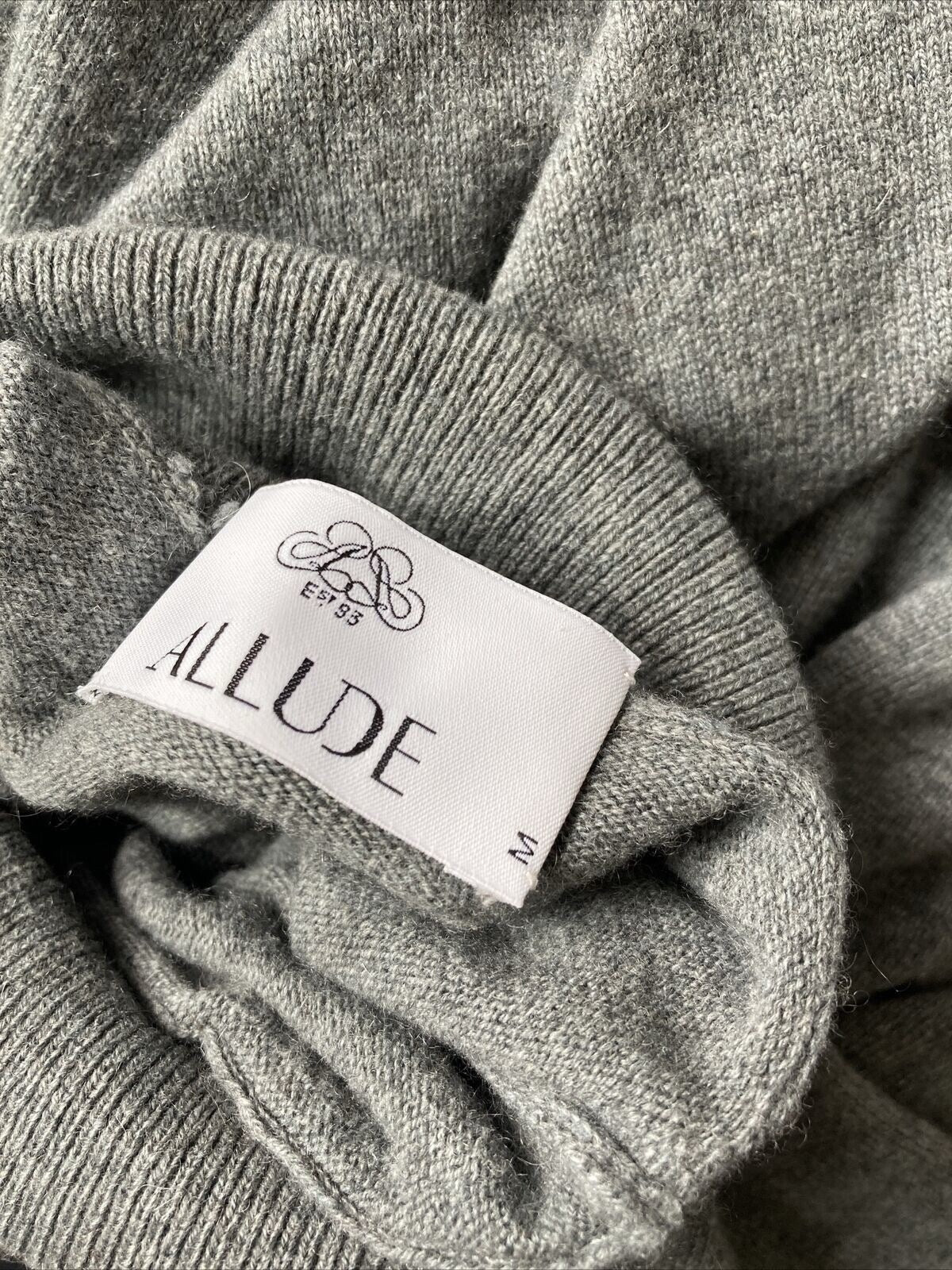 Allude — Pure Cashmere Knit Dress in Grey — front view | Rent designer fashion at Laura Messerschmitt Berlin