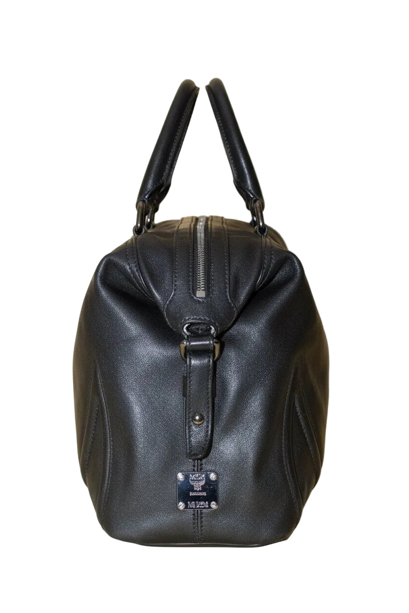 MCM leather bag logo plaque detail