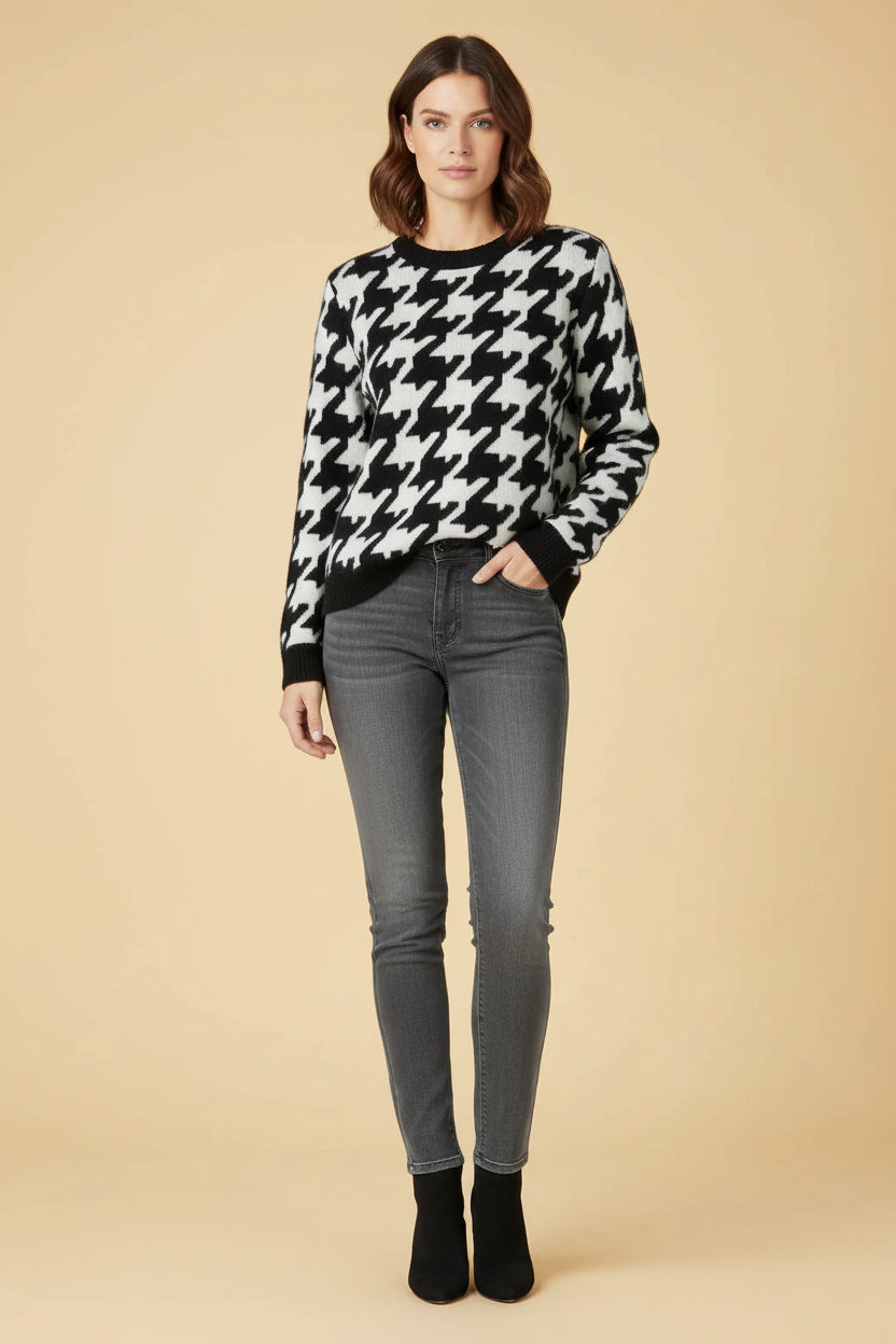 Antoni and Alison houndstooth knit sweater pattern detail