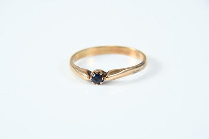 585 Gold Ring – 14K – Sapphire – Ring Size 55