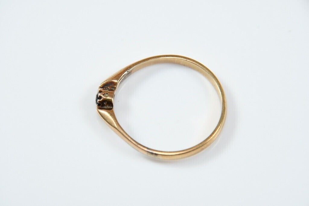 585 Gold Ring – 14K – Sapphire – Ring Size 55