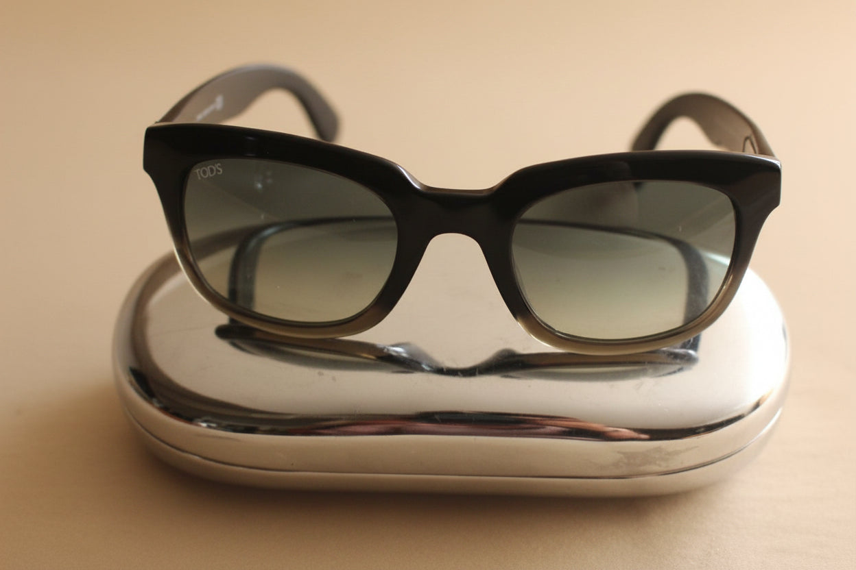TOD'S TO121 20B 51 23 145 Sunglasses
