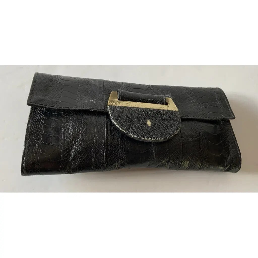 R+Y Augousti – Exotic Leather Clutch aus Rochenleder und Gold