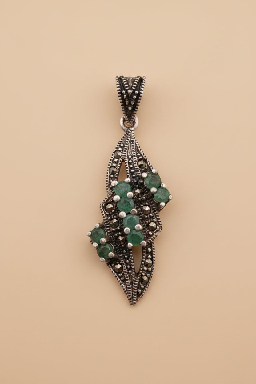 Vintage 925 Sterling Silver Pendant – Genuine Stones – Green &amp; Black