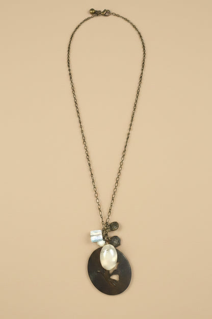 Vintage 1960s Wooden & Mother-of-Pearl Necklace