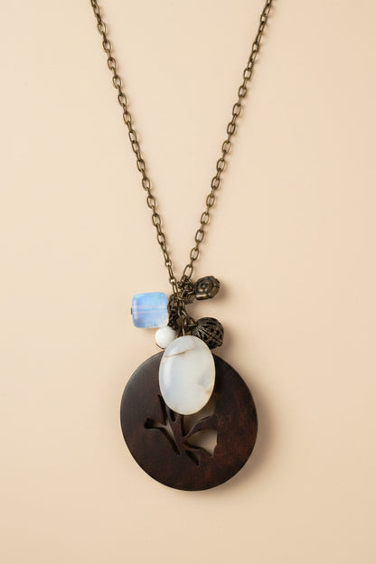 Vintage 1960s Wooden & Mother-of-Pearl Necklace