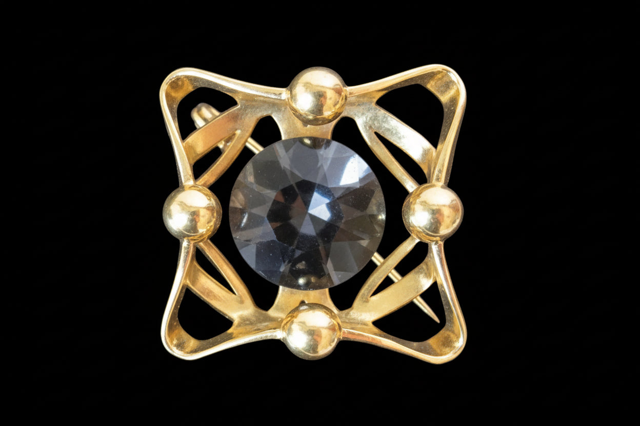 Vintage gold-tone brooch — side angle detail