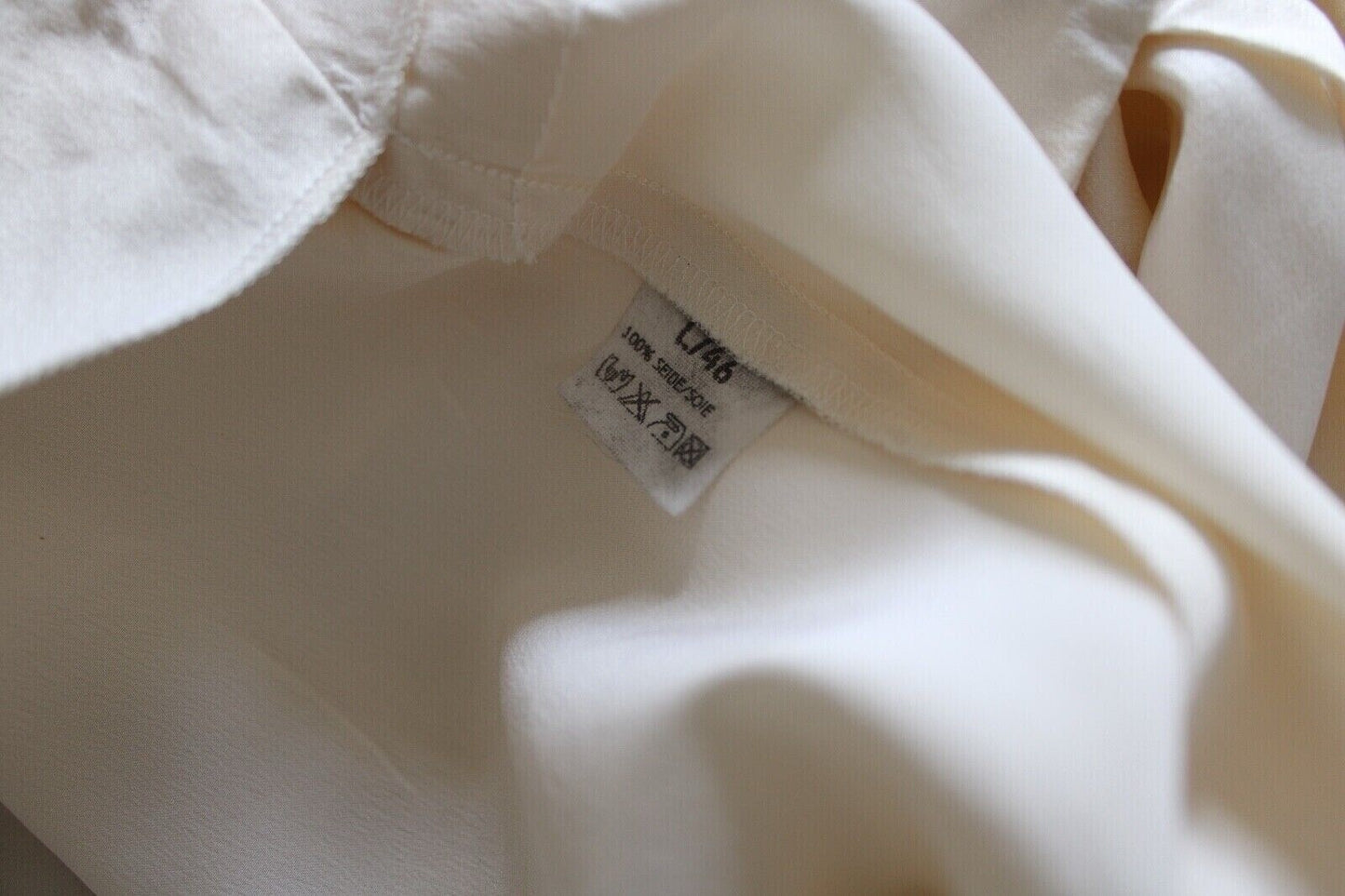 Top silk size 46 white vintage  1990