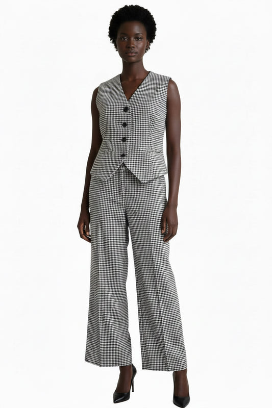 One-of-a-kind suit, size 38; vest and pants; material: unknown; custom-made; black