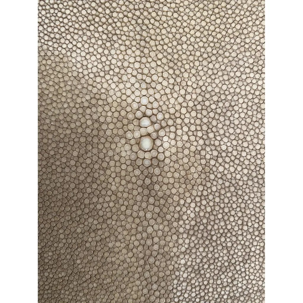 Calvin Klein Collection — Stingray Leather Clutch — back view | Rent designer fashion at Laura Messerschmitt Berlin