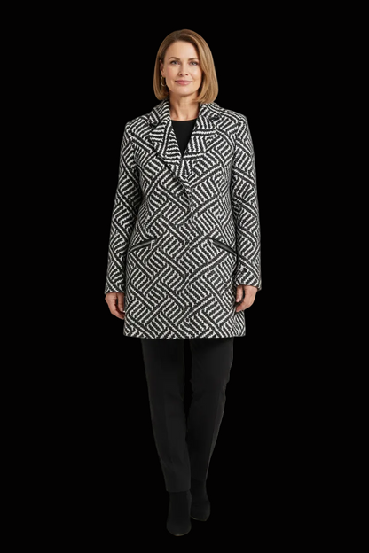 Set Urban Deluxe geometric jacquard coat in black & white — rent from Laura Messerschmitt, Berlin stylist