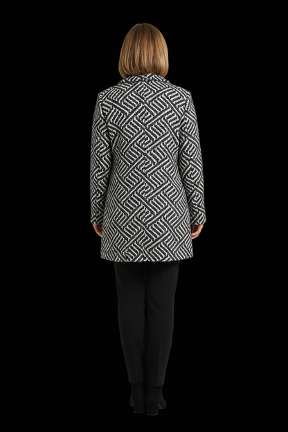 Set Urban Deluxe — Geometric Jacquard Coat in Black & White