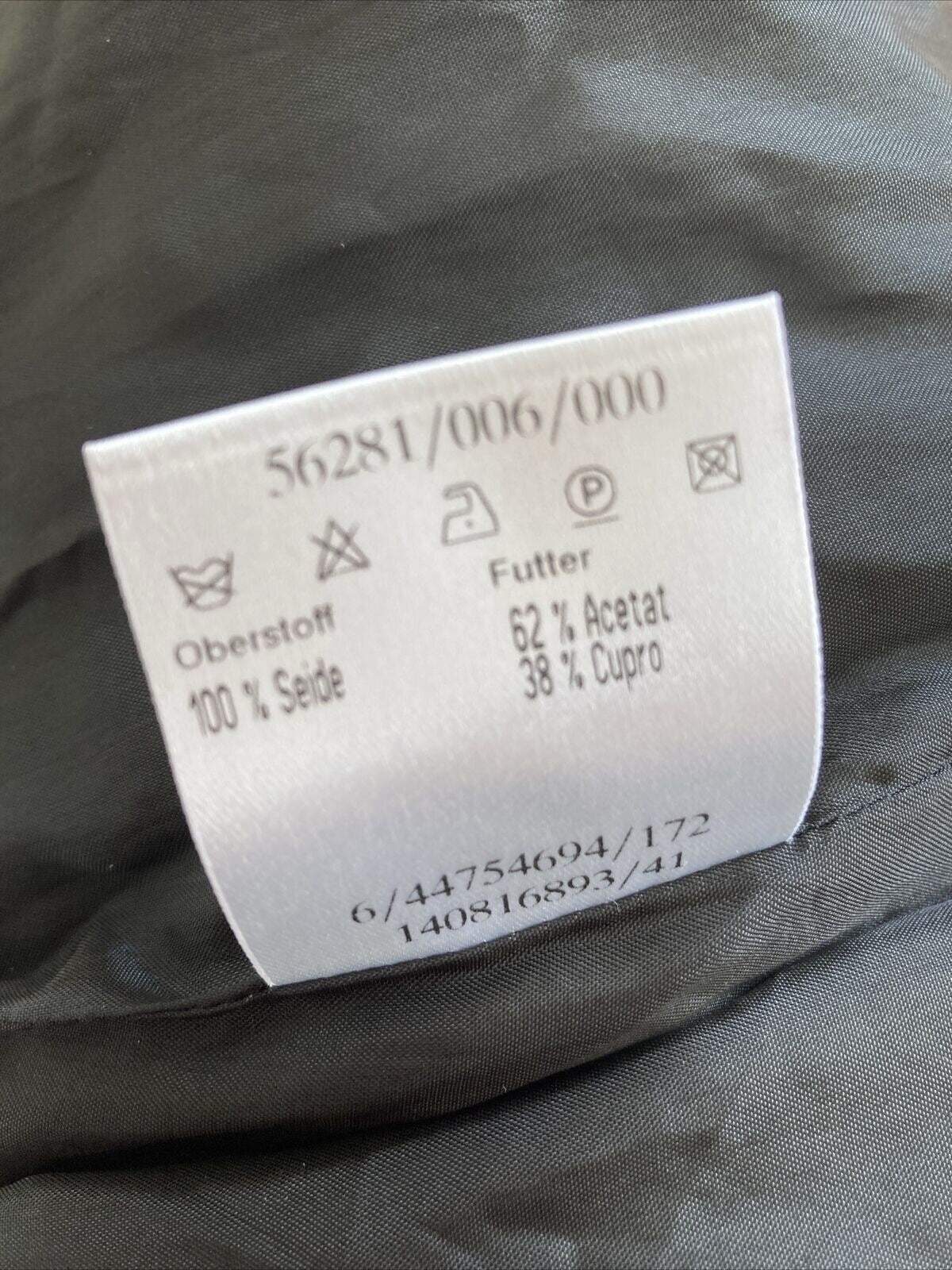 René Lezard — Polka Dot Silk Dress in Black & White — detail view | Rent designer fashion at Laura Messerschmitt Berlin