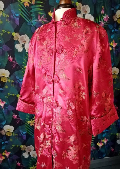 Vintage — 1940s Chinese Brocade Haus Robe in Silk
