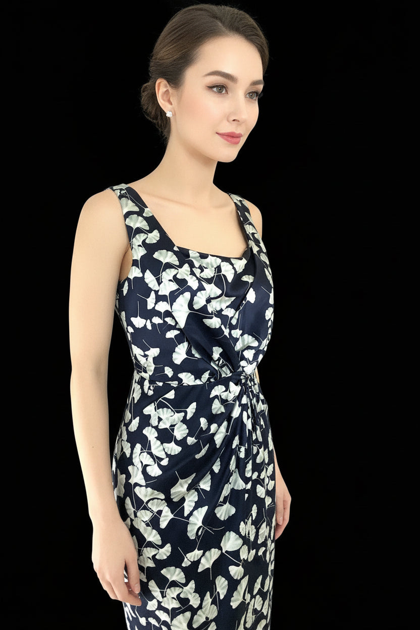 Diane von Furstenberg — Silk Ginkgo Leaf Wrap Dress — side view | Rent designer fashion at Laura Messerschmitt Berlin