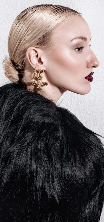 Vintage 1920s — Art Deco Monkey Fur Cape Coat — front view | Rent designer fashion at Laura Messerschmitt Berlin