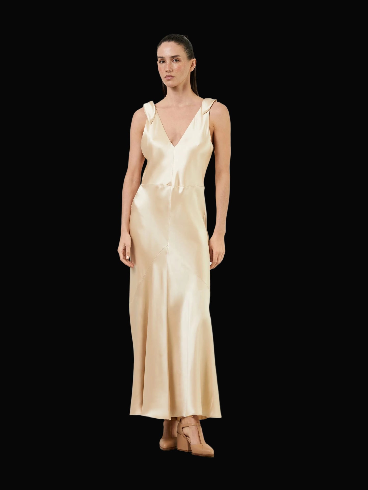 Havilland crème couture dress — rent from Laura Messerschmitt, Berlin stylist