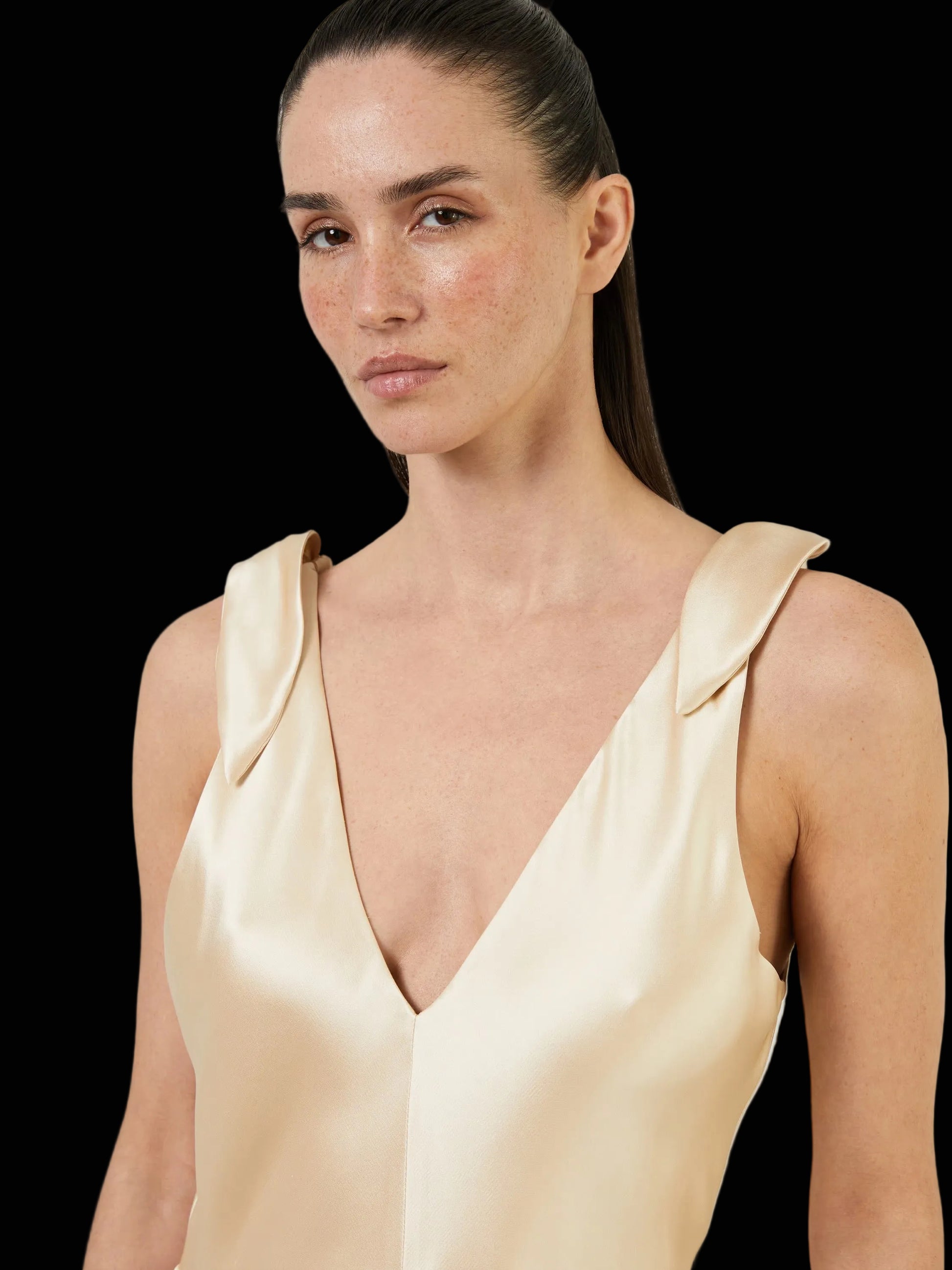 Havilland — Crème Couture Dress — view 10 | Rent designer fashion at Laura Messerschmitt Berlin