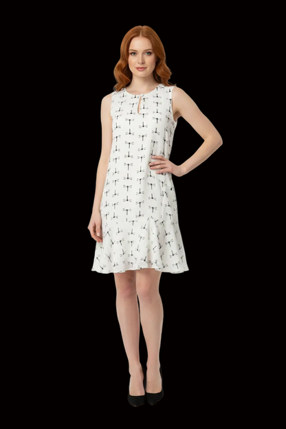 Max&Co silk shift dress in dragonfly print — rent from Laura Messerschmitt, Berlin stylist
