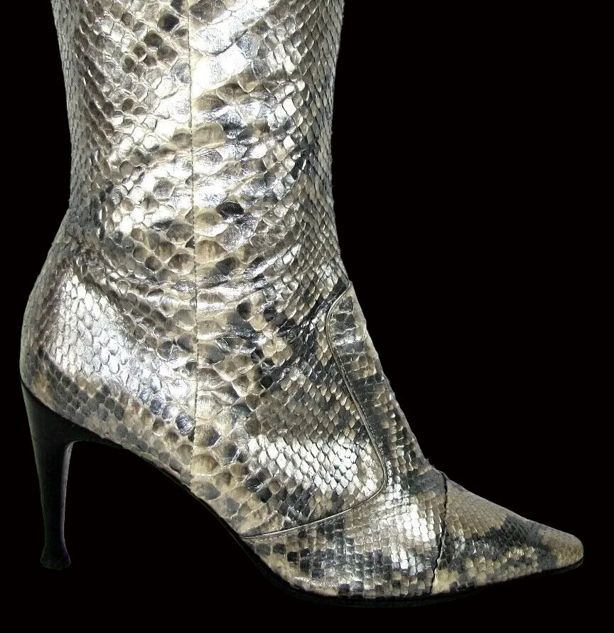 Sergio Rossi — Python Pearl-Effect Pointed Boots — side view | Rent designer fashion at Laura Messerschmitt Berlin