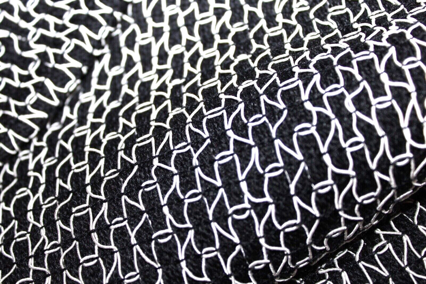Chanel Boutique 1990s high-waisted cropped trousers black and white viscose knit back view
