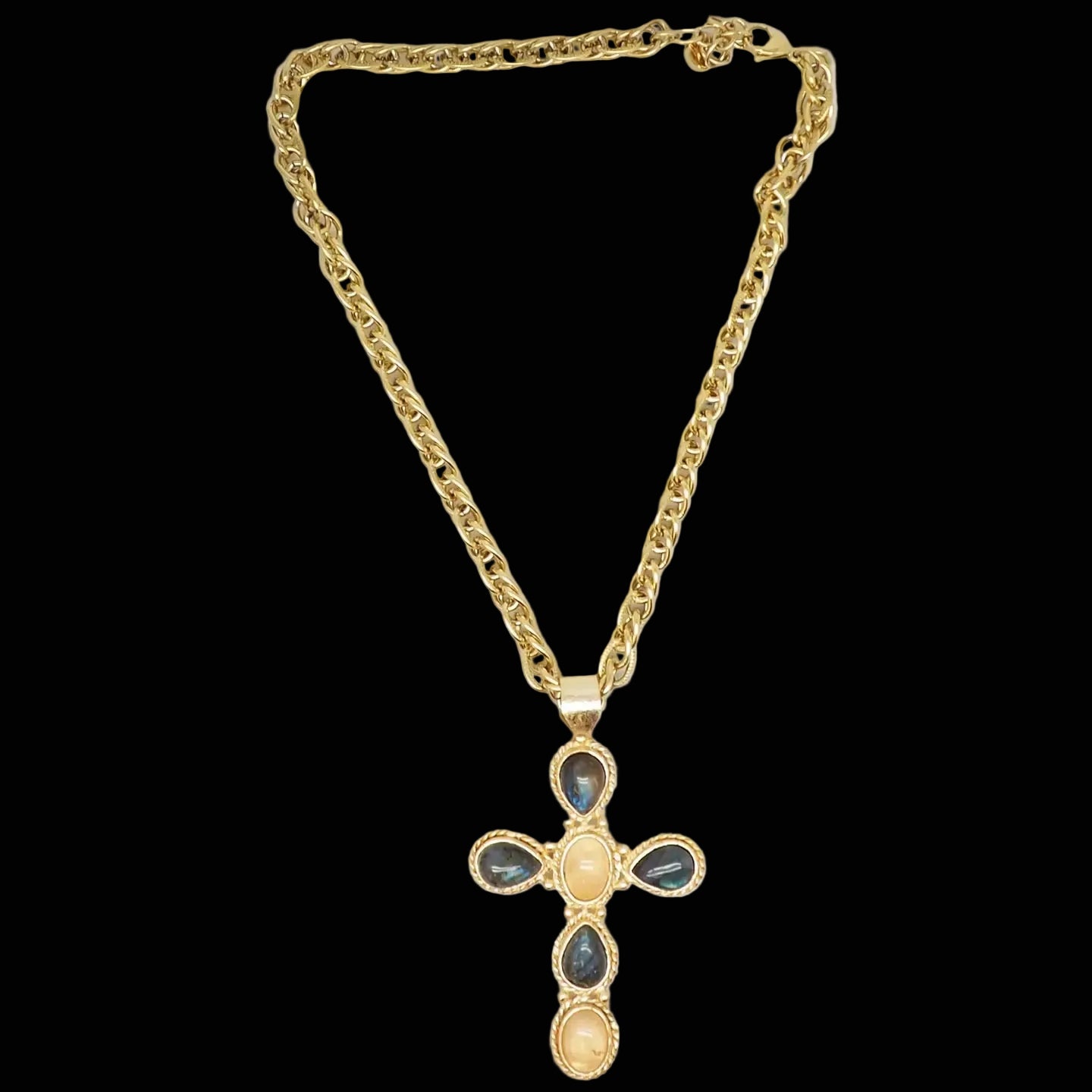 Niiki Paris — Cross Pendant Necklace with Semi-Precious Stones — side view | Rent designer fashion at Laura Messerschmitt Berlin
