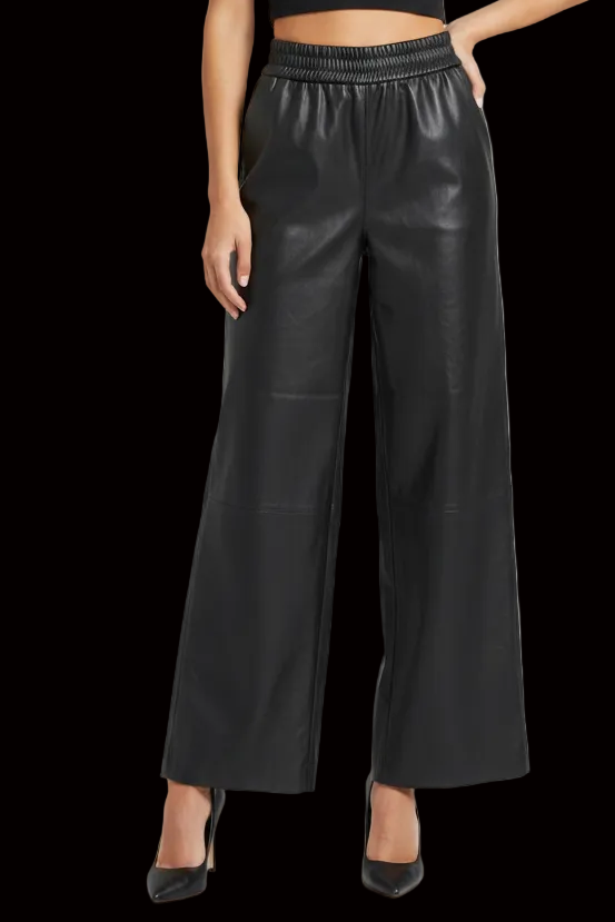 Magasin du Nord wide-leg leather trousers in black — rent from Laura Messerschmitt, Berlin stylist
