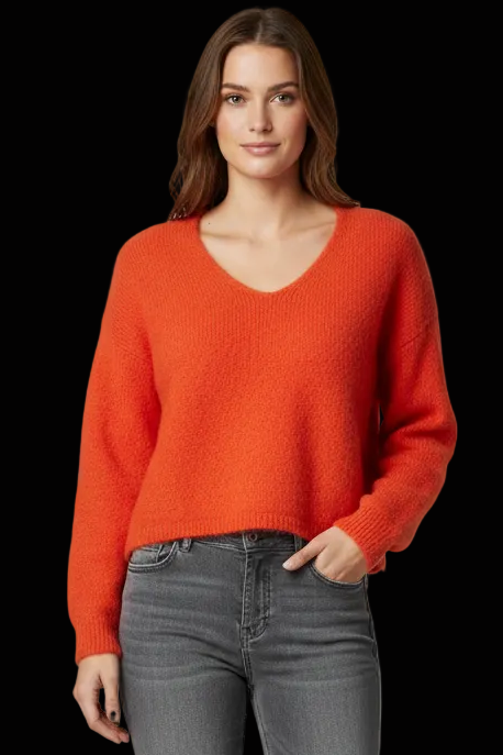 Closed alpaca boatneck sweater in orange — rent from Laura Messerschmitt, Berlin stylist