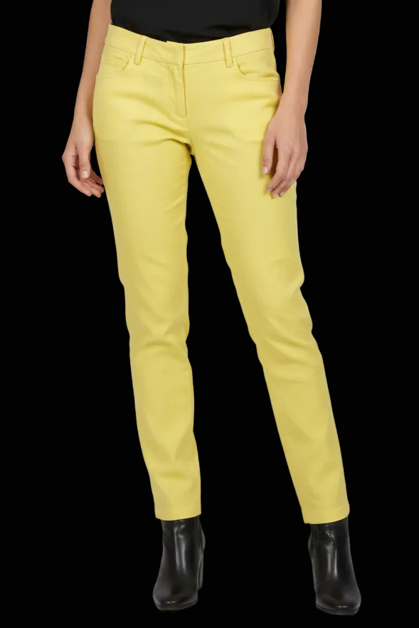 Balenciaga linen five-pocket trousers in chartreuse — rent from Laura Messerschmitt, Berlin stylist
