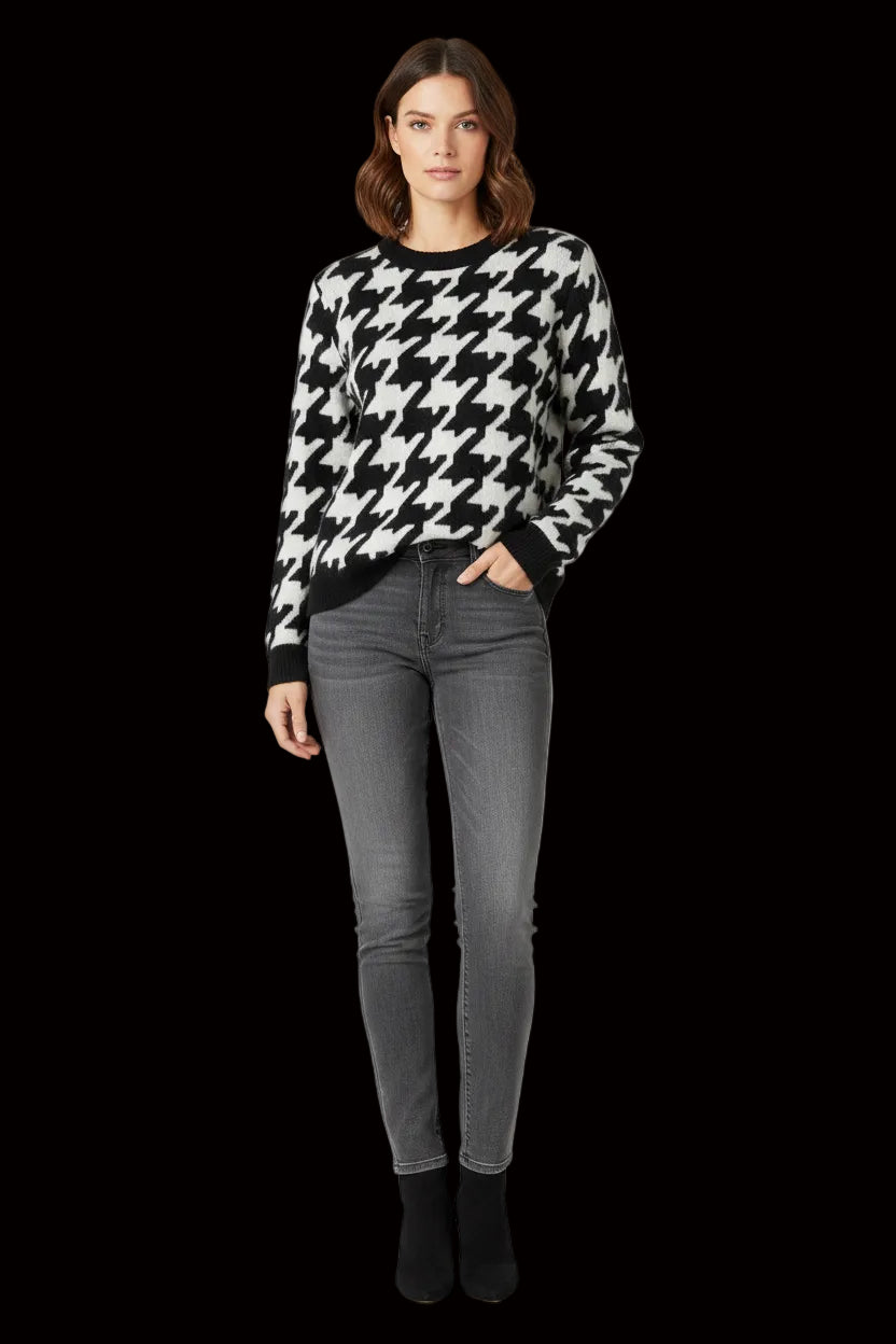 Antoni and Alison houndstooth knit sweater pattern detail