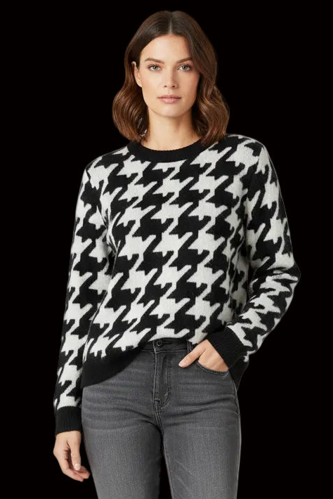 Antoni & Alison merino cashmere houndstooth sweater — rent from Laura Messerschmitt, Berlin stylist