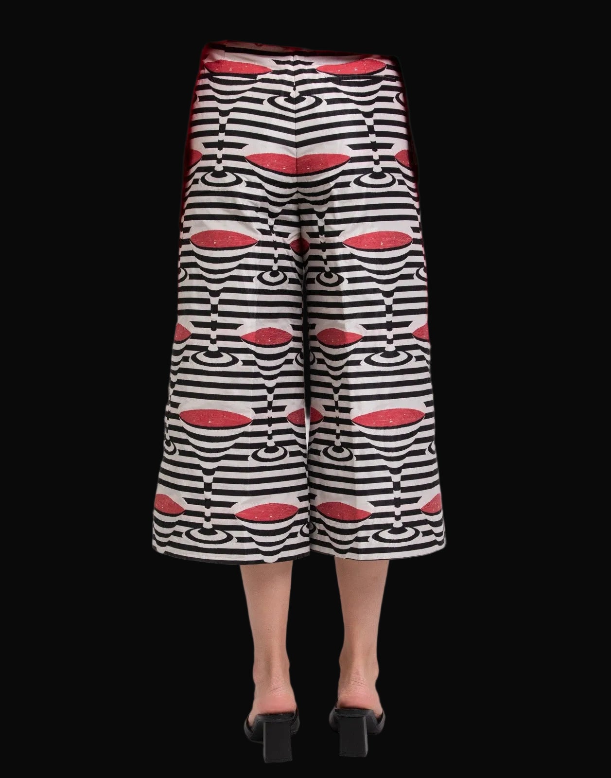 PT01 — Trousers in Polyester