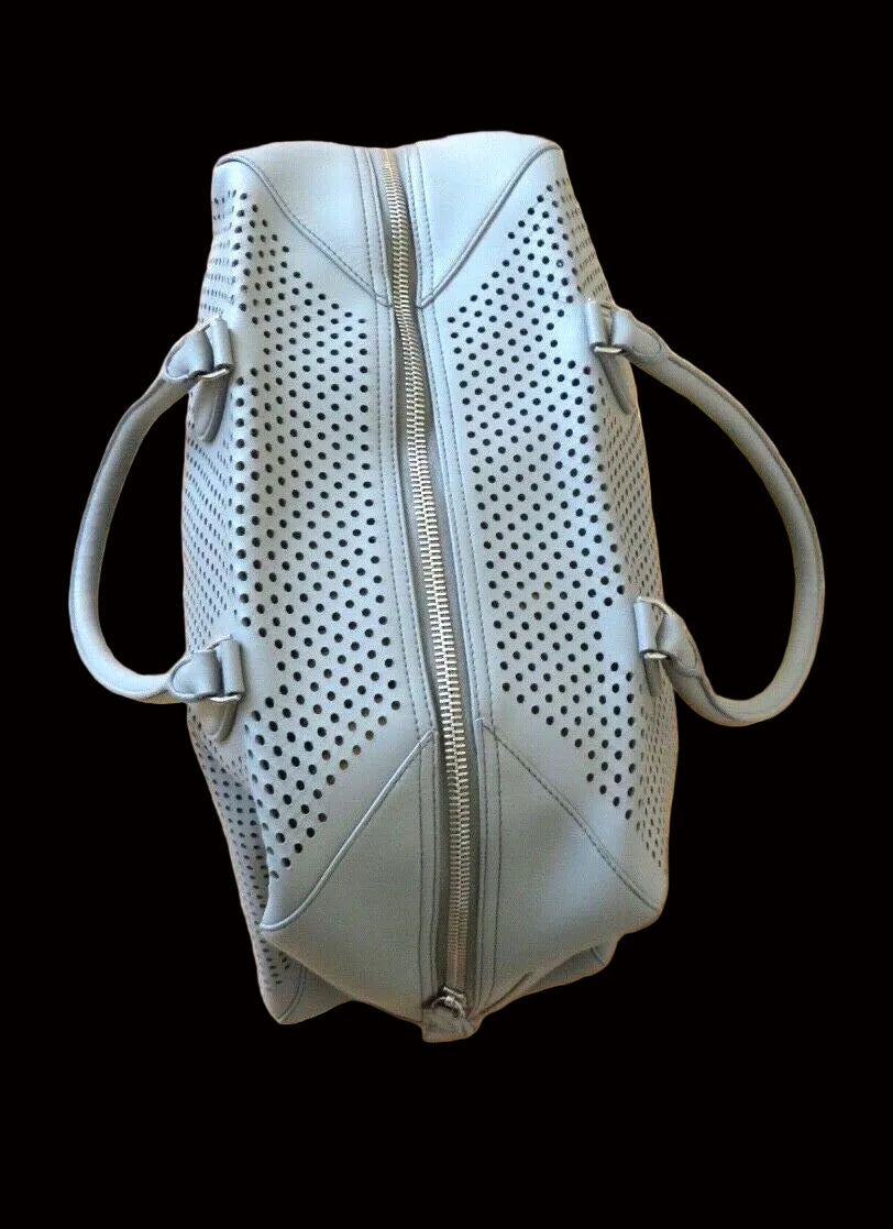 Alaïa white perforated leather shopper bag top zip detail